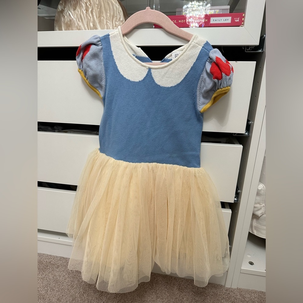 Princess Snow White dress